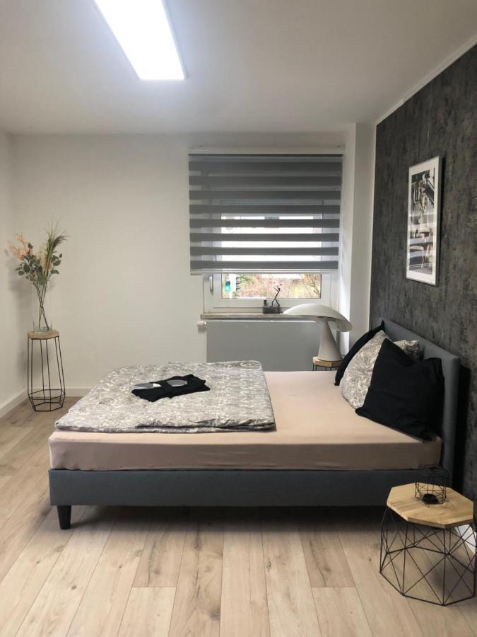 Body Kult Loft - Modernes Appartement Mit 2 Separaten Schlafzimmern Zwickau Bagian luar foto