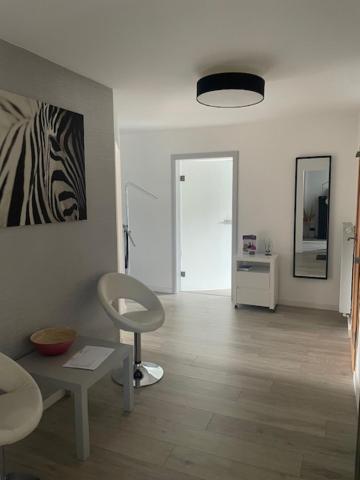 Body Kult Loft - Modernes Appartement Mit 2 Separaten Schlafzimmern Zwickau Bagian luar foto